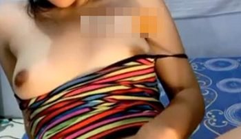 CILA Cantik Colok Memek Pakai Jari