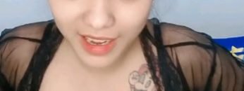 Mika Cantik Body Seksi Penuh Tatoo