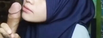 Hijab Nyepong DiDapur.jpg