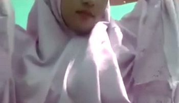 Maya Hijab Hobi Bogel