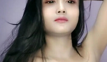 NESSIE Lepas Masker Live Ngocok Pakai Jari