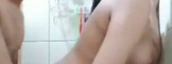 Pacaran Main Genjot Di Kamar Mandi