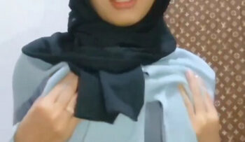 HIJAB Sangean Muncrat.jpg