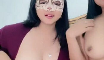 MADONA Live Duo Bogel Pamer Memek.jpg