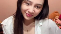 MERCY Pamer Tetek Mungil.jpg
