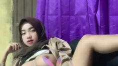 LORA Hijab Pelajar Maniak Bogel Omek.jpg