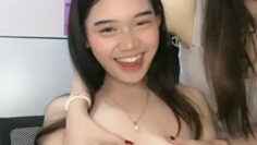 Syafira Marvelia Live Di Grepeh.jpg
