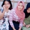 3 Cewek hijab Kena Gilirs.bmp