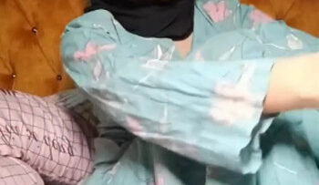 Gadis Hijab Lugu Ngocoknya Ganas.jpg