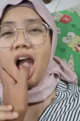 RAHAYU Hijab Kena Crot Mulut.jpg