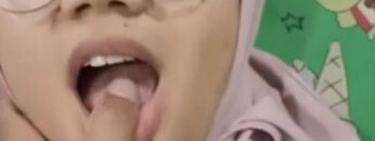 RAHAYU Hijab Kena Crot Mulut.jpg