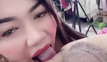 DINDAHOT Suka Banget Rimming.jpg