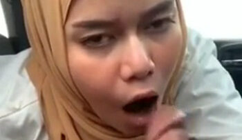 HIJAB Maniak Sotong Crot Di Mulut.jpg