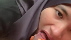 HIJAB Pacaran Nyepong Di Mobil.jpg