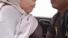 MAHASISWI Hijab Di Genjot Di Mobil.jpg