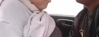 MAHASISWI Hijab Di Genjot Di Mobil.jpg