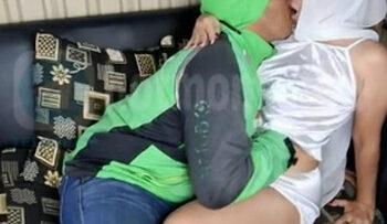 MOM ITHA Layani OJOL.jpg