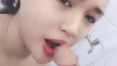 NANA TIWI Nyepong Crot Di Mulut.jpg