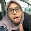 RINA Pegawai Honorer Nyotong Di Parkiran Kantor.jpg