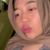 DEWWY Hijab Pacaran Ngewe.jpg